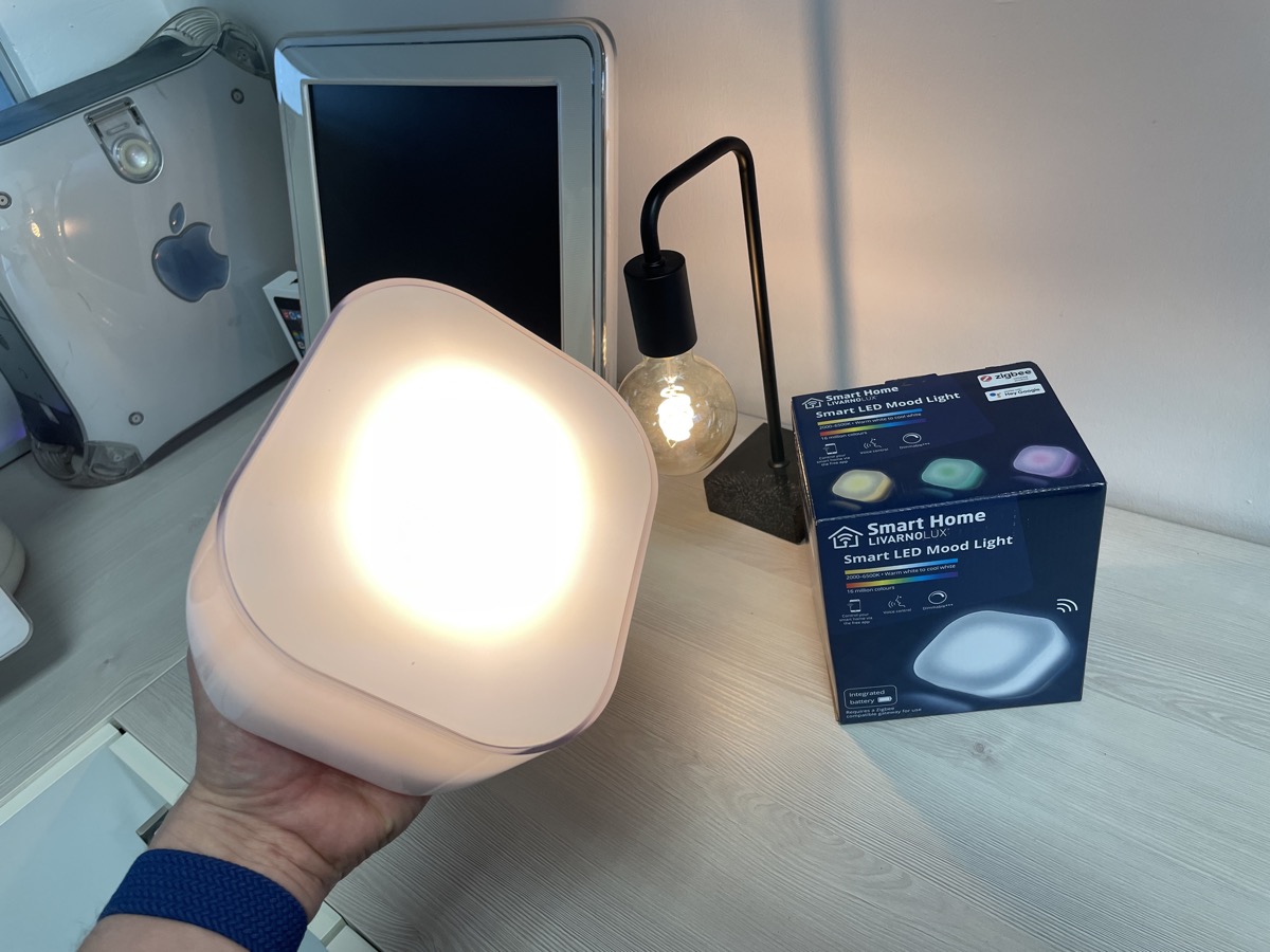 Hueblog: Livarno Lux Stimmungsleuchte von Lidl ist keine Gefahr für die Hue Go