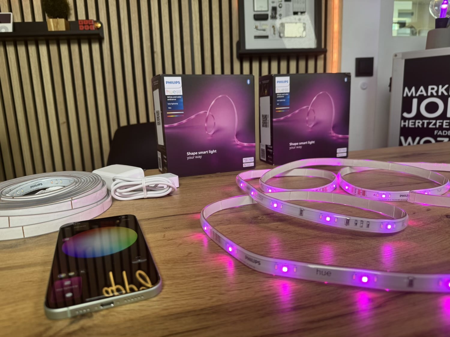 Hueblog: Philips Hue Solo Lightstrip ausgepackt: Auf einmal günstig?