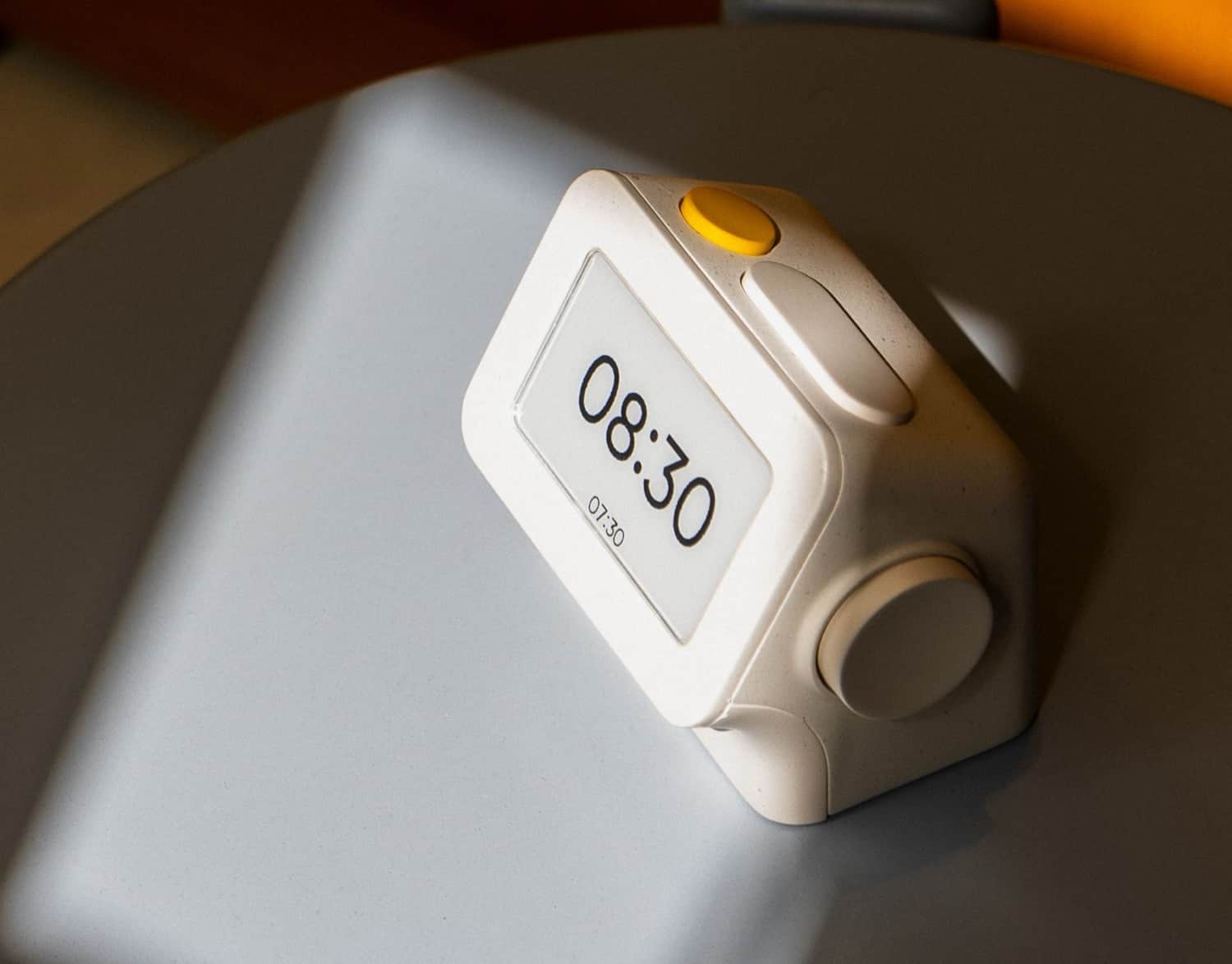 Hueblog: Habity Bedside Clock: Dieser Wecker hat eine Hue-Anbindung