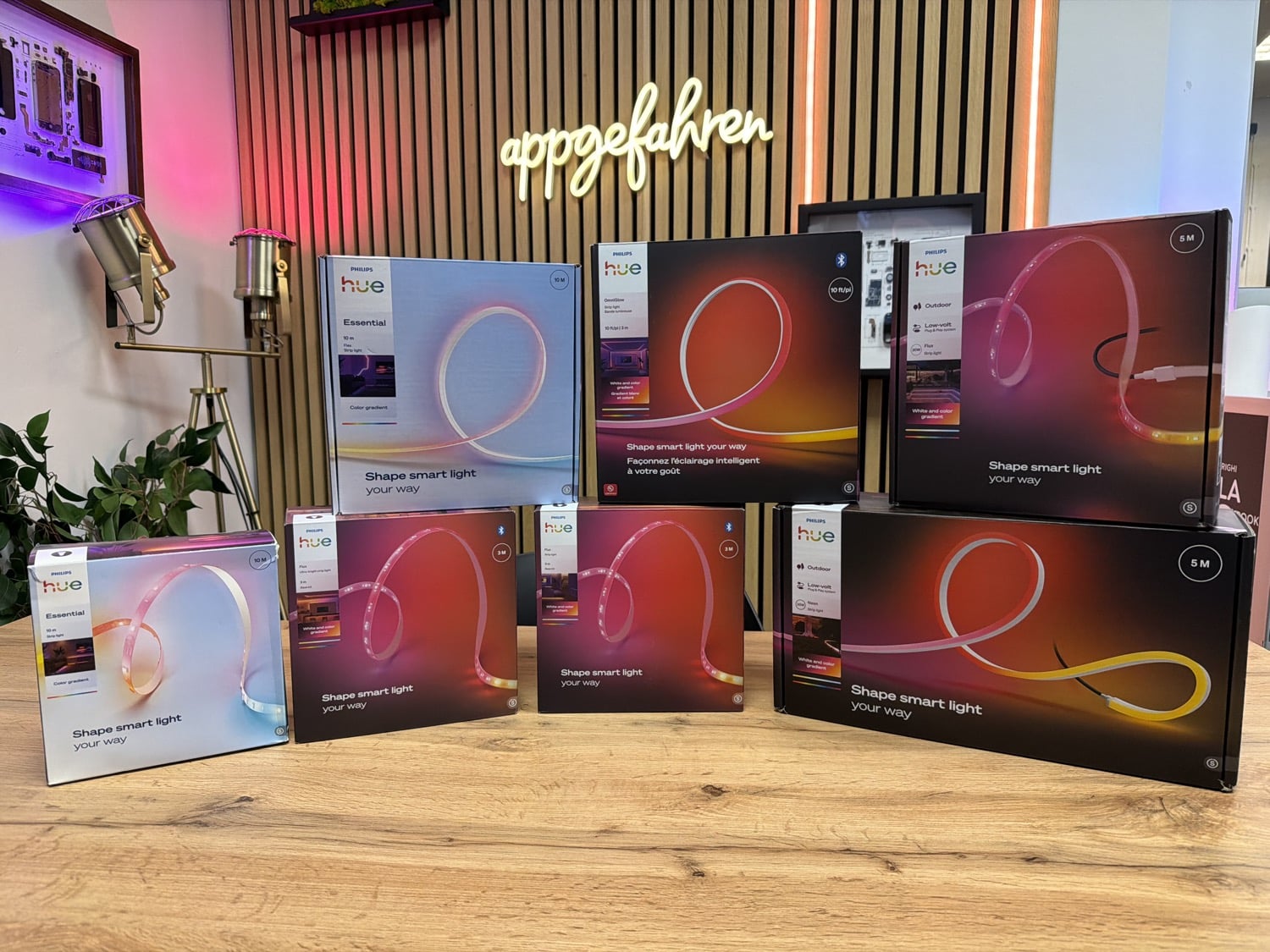 Hueblog: Alle sieben neuen Leuchtstreifen von Philips Hue in einem Video